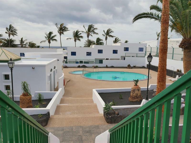 Apartamentos Tropicana Puerto del Carmen  Exterior photo